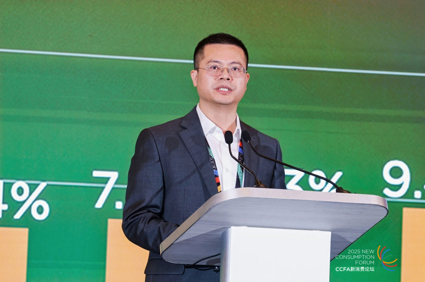 从学术概念到餐饮热词，内卷下的2025餐饮何去何从？