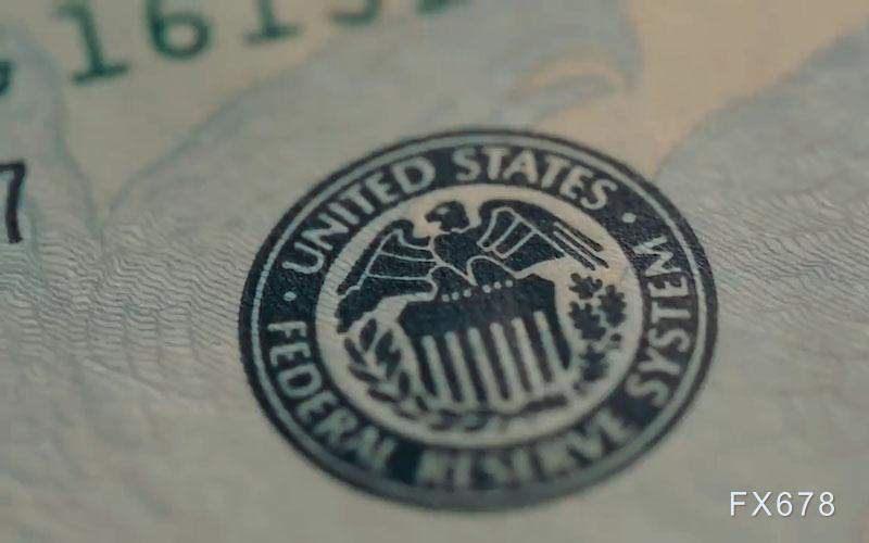 美元指数小幅回落至99.95！市场消化美国经济数据，聚焦央行