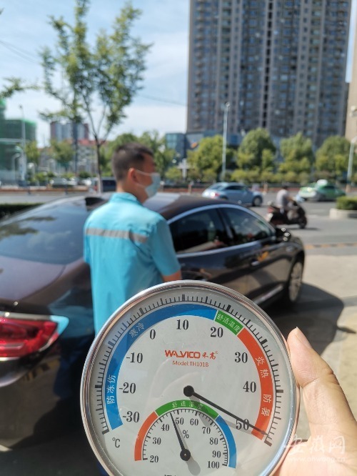 高温下的坚持｜一线劳动有多热？记者走访合肥市建筑工地、加油站