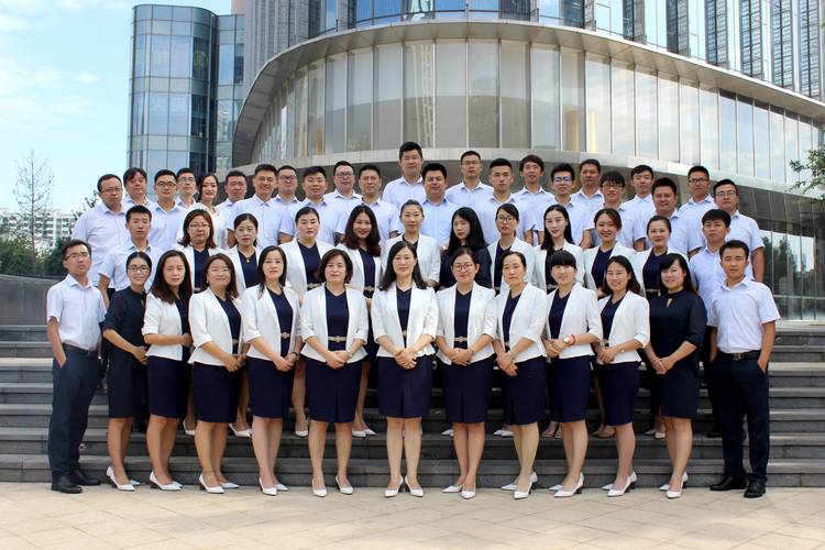 银行助贷公司客服工作总结：贴心顾问、高效流程与专业服务