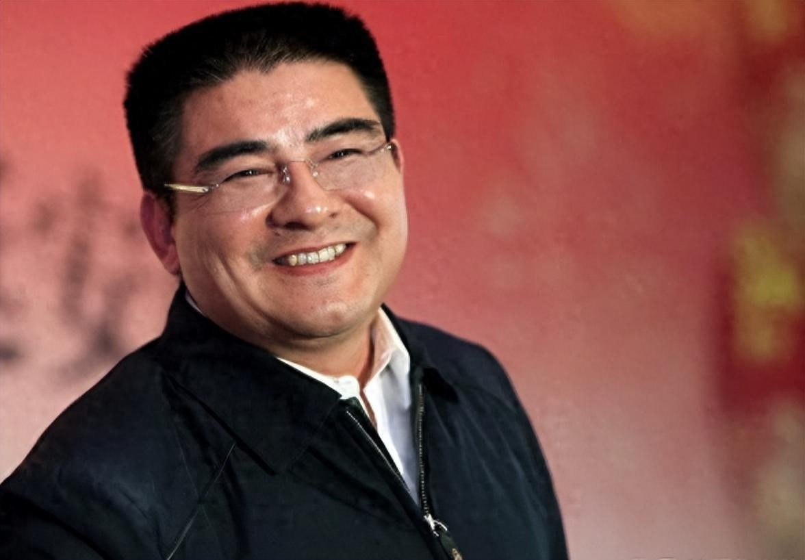 陈光标的变形金刚是什么设备_陈光标的钱是哪里来的_陈光标发钱图