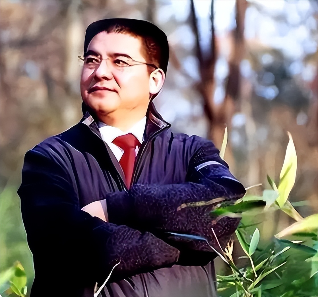 陈光标的钱是哪里来的_陈光标钱从哪里来的_陈光标发钱图