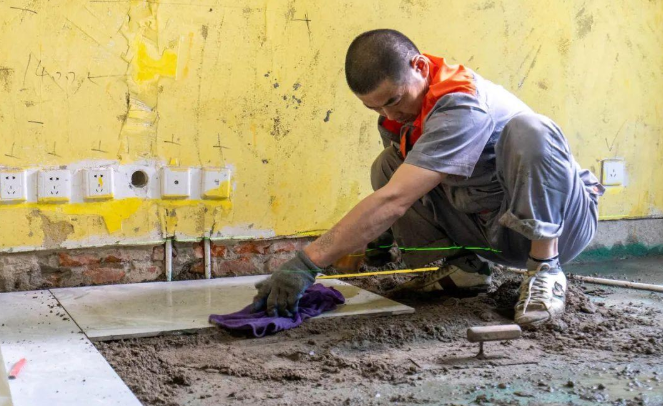 毛坯房装修避坑指南_毛坯房装修流程工序_装修工人受伤致残,没有保险