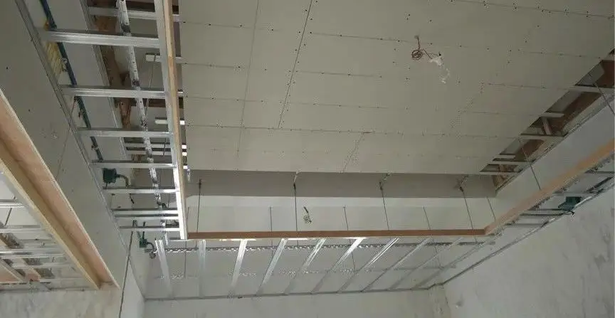 毛坯房装修流程工序_毛坯房装修避坑指南_装修工人受伤致残,没有保险